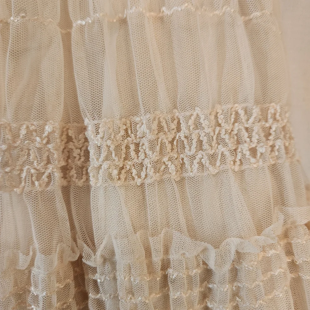 Max Studio Women's Cream Tulle Overlay Sleeveless Midi Tier Dress Size L Wedding